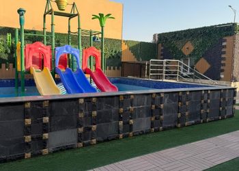 شاليه بغرفتين نوم و جلسة خارجية