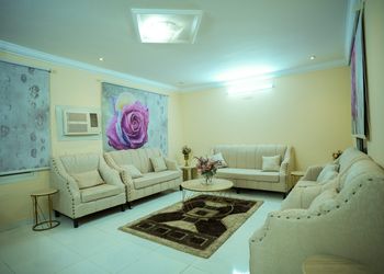 استراحة بمجالس وجلسة خارجية