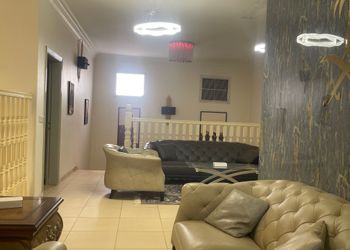 فيلا دورين بمجلس وغرف نوم 
