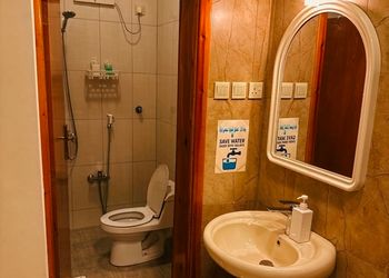 شقة بغرفتين نوم مطلة على الجبل 