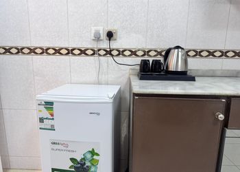 شقة بغرفتين نوم وصالة 