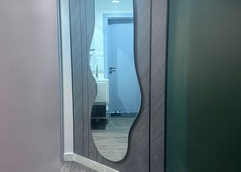 استديو بسرير ماستر وجلسة جانبية 