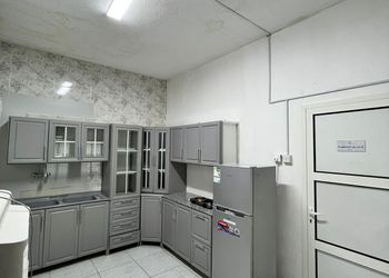 شاليه بملحق مطل على الحديقة 