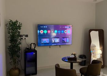 استديو بسرير ماستر