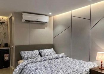 استديو بسرير ماستر وجلسة 