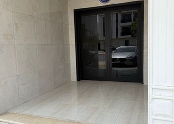 استديو هادئ بسرير ماستر 