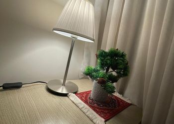 استديو بسرير ماستر وجلسة جانبية