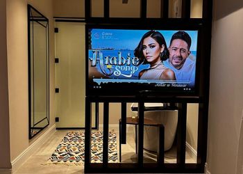استديو بسرير ماستر وجلسة جانبية