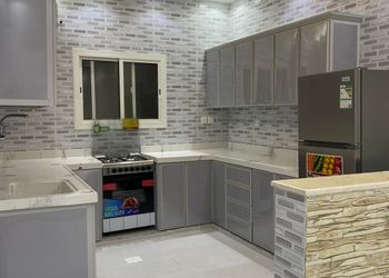 استراحة بمسطح اخضر ومجلس 