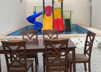شاليه بألعاب مائية ومسبح