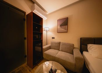 استديو بسرير ماستر ودخول ذاتي