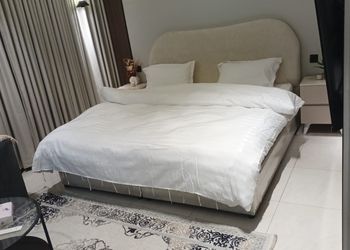 استديو بسرير ماستر