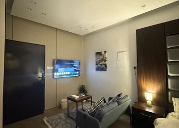 استديو هادئ بسرير ماستر 