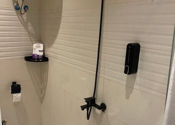 استديو هادئ بسرير ماستر 