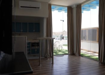 شالية دورين بخمس غرف نوم وبلكونه