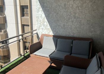 شقة انيقة بغرفتين نوم وصالة