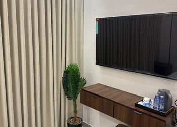 استوديو بدخول ذاتي 