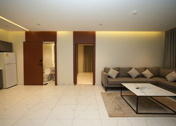 شقة بغرفتين نوم وصالة 