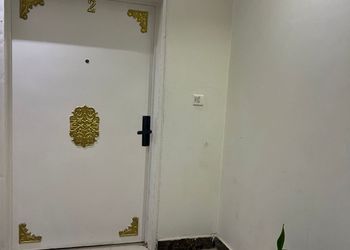 شقة بصالة وغرفة نوم