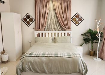 شقة بصالة وغرفة نوم