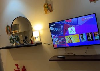 استديو بسرير ماستر 