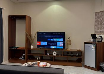 استديو بسرير ماستر وجلسة جانبية