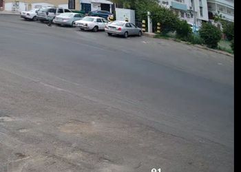 شقة  بصالة جلوس وغرفة نوم