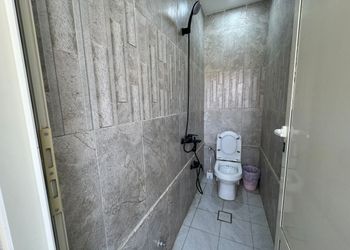 شاليه بمسطح اخضر