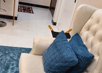 استديو بسرير ماستر وجلسة جانبية