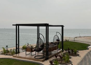 ثلاث غرف نوم واطلالة على البحر