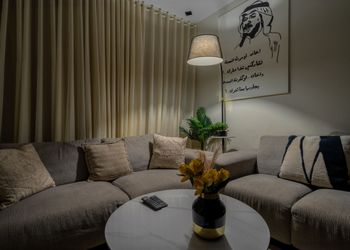 شقة بصالة وغرفة نوم دخول ذاتي 