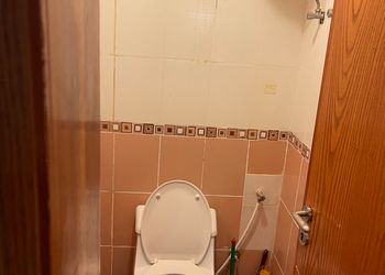 استراحة بمسبح خارجي 