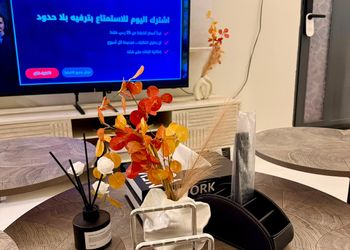 شقة بغرفتين نوم وصالة 