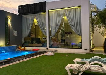 شاليه بألعاب مائية ومسبح