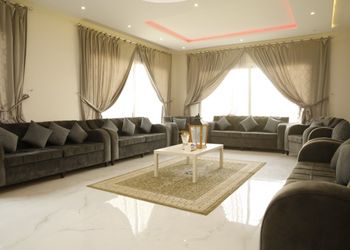 استراحة بمسبح وجلسة خارجية 