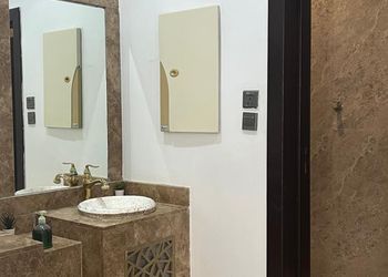 شاليه بجلسة خارجية وأجواء ممتعة 