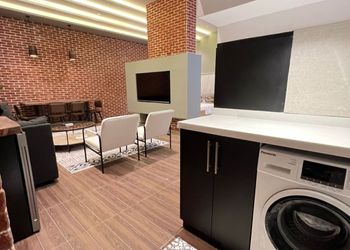 استديو بدخول ذاتي وتصميم أنيق 