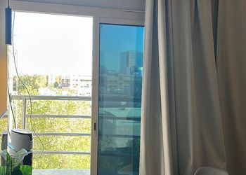استديو هادئ بسرير ماستر 