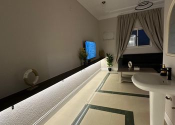شقه بصاله وغرفه نوم ومطبخ