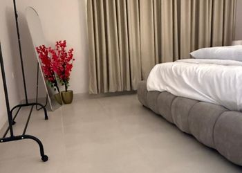 استديو بدخول ذاتي وتصميم هادئ 