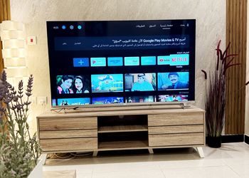 شقة بصالة انيقة ودخول ذاتي