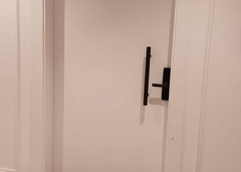 استديو بدخول ذاتي وتصميم هادئ 