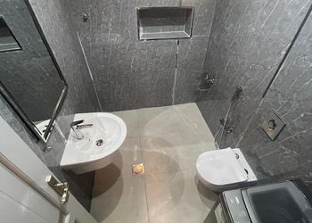 استديو بأثاث مريح وبسيط 