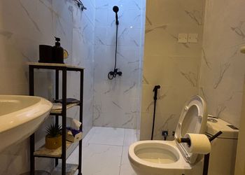 استديو هادئ بدخول ذاتي