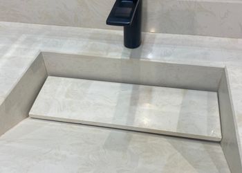 شاليه بمسبح 