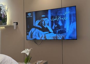 استديو بسرير ماستر وجلسة جانبية