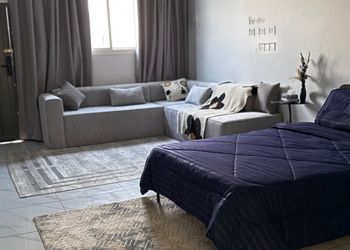 استديو بدخول ذاتي وسرير مريح 