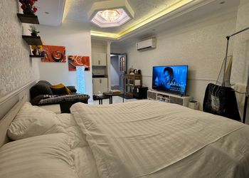 استديو أنيق بدخول ذاتي وانترنت 