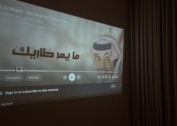 شقة بغرفة معيشة وغرفة نوم 