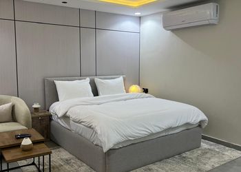 استديو بسرير ماستر ودخول ذاتي